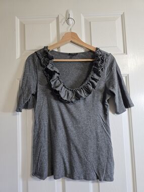 Express Women's Gray Solid Knit Cotton Modal Scoop Neck Ruffle Tee Pullover M